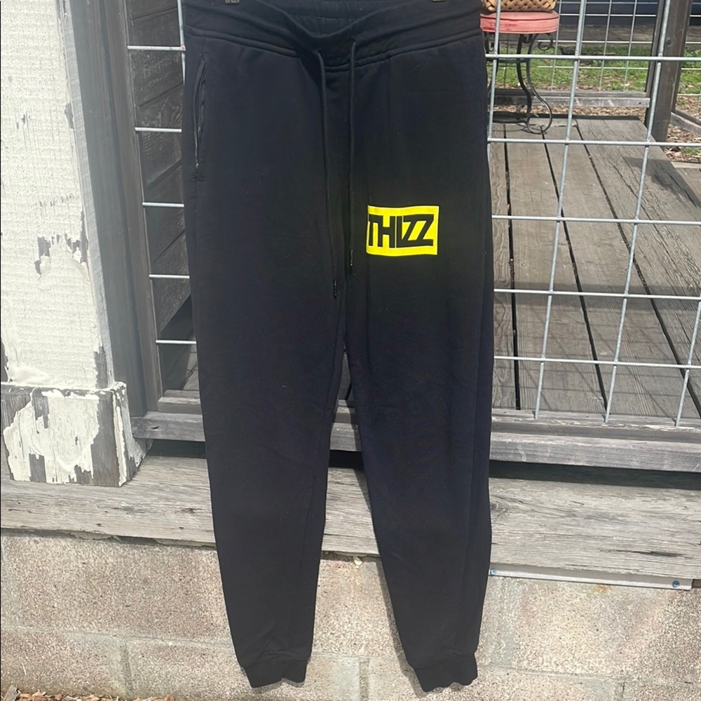 Unisex Thizz Joggers 💯😎